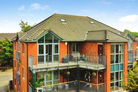 Dudley Whenham Close, Syston, LE7