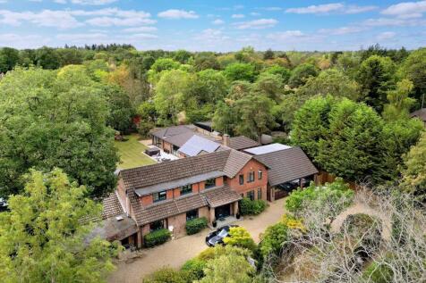 Cherry Tree Lane, Fulmer, Slough, Buckinghamshire, SL3