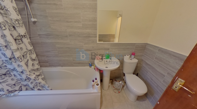 7 bed Terraced to rent Image 8