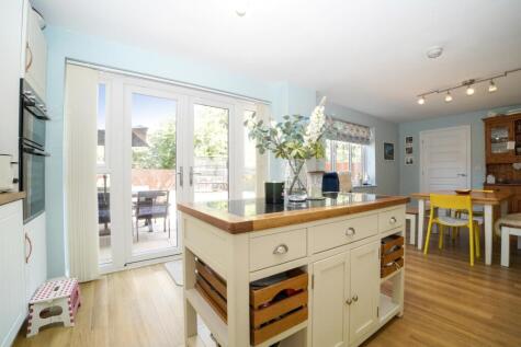 Lysander Crescent, Watchfield, Swindon, Oxfordshire, SN6 8DF