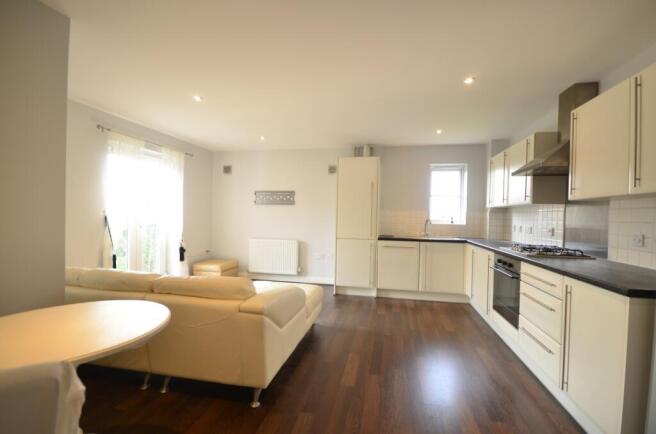 Dining/kitchen/li...