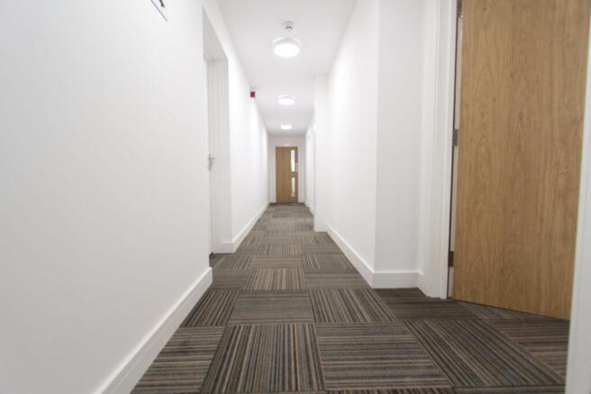 2 bed Ground Flat to rent Image 7