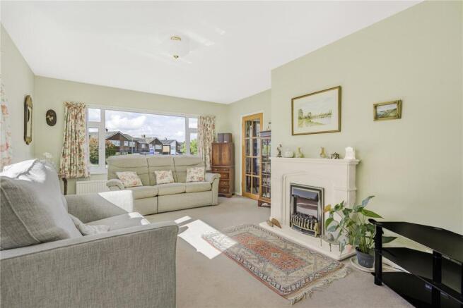 Rectory Meadow, Chinnor, Oxfordshire, OX39 photo 4