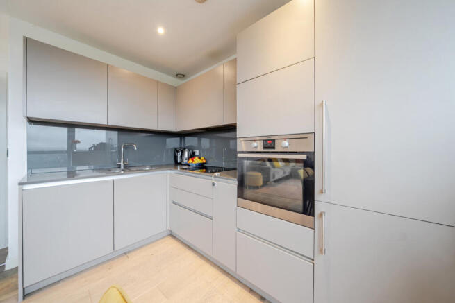 1401133-9-6978916...