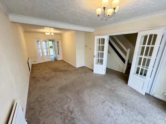 90 Broadacres - L...