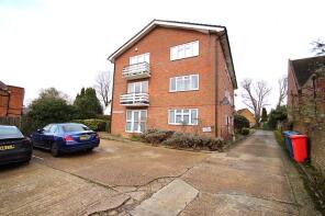 5, North End Lodge, Elm Park Road, Pinner HA5 3LA