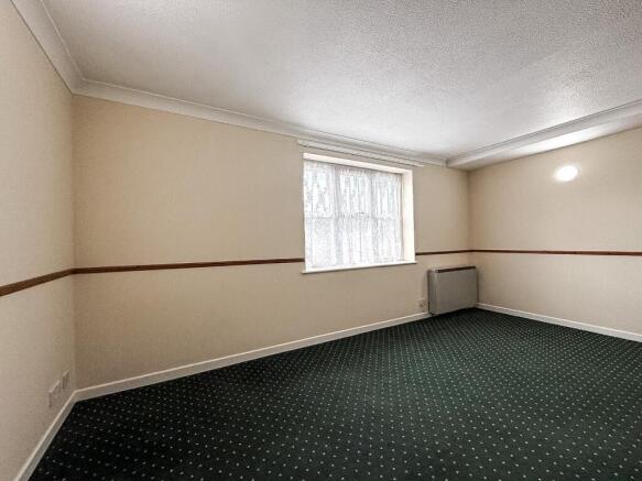 Mariners Court, Mariners Close, Bridgwater, Somerset, TA6 5EG photo 4