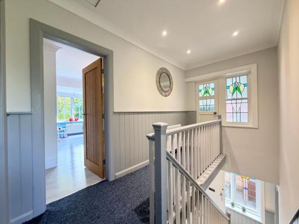 4 bed Semi-Detached for sale Image 11