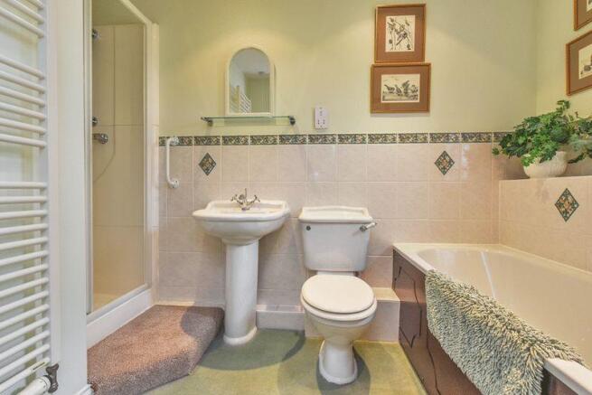 Master Ensuite