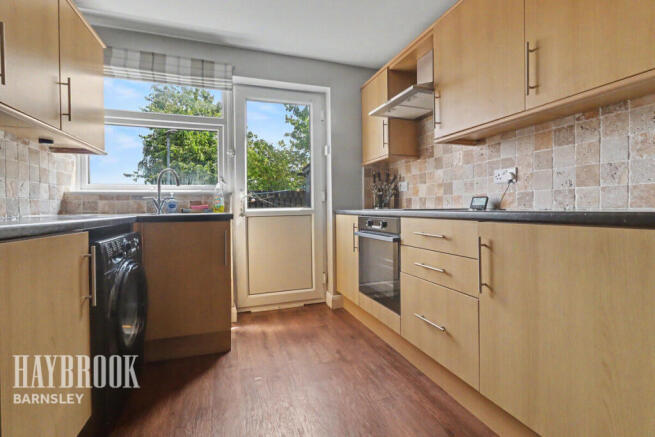 3 bed Terraced for sale Image 4