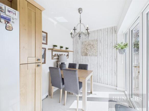 4 bed Detached for sale Image 10