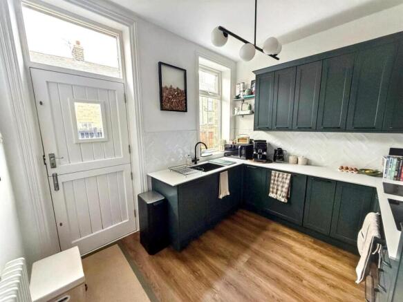 2 bed Terraced for sale Image 8