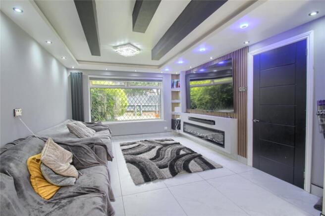 3 bed Semi-Detached for sale Image 7