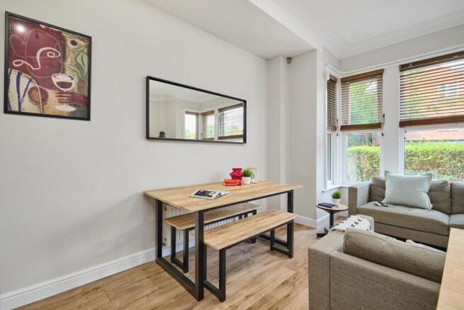 1 bed House Share to rent Image 6