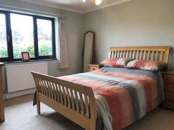 Bed 2.JPG