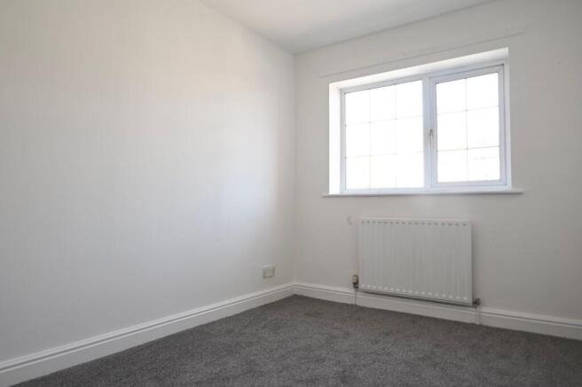 3 bed Semi-Detached to rent Image 9