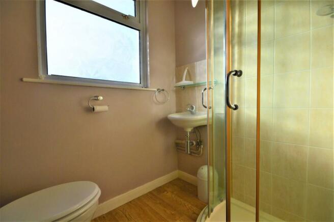 bathroom. .jpg