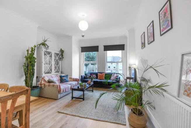 1533100065 - 82c South Croxted Road, SE21 - 4.jpg