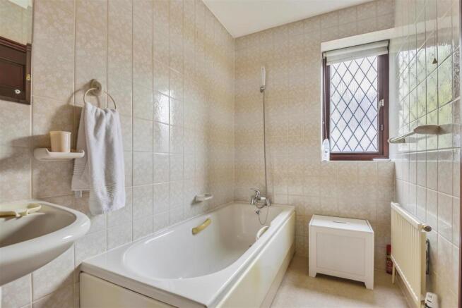 Ensuite bathroom