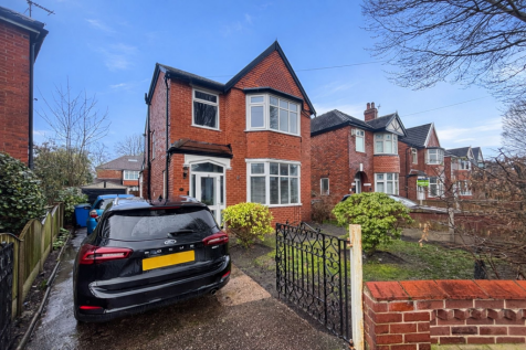 Green Walk, Stretford, M32