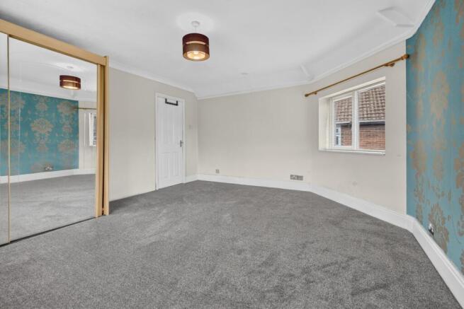 4 bed Semi-Detached for sale Image 7