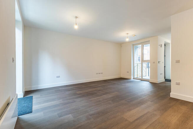 3 bed Terraced to rent Image 6