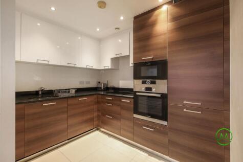 1 Forge Square, E14