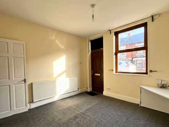 51 QRN - Front Room.png