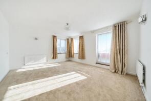 Flat 7, 321 Saxon Court, Kingsway, Hove BN3 4ND