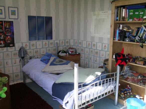 BEDROOM 4