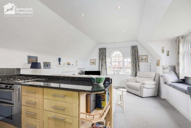 2 bed Apartment for sale Image 5