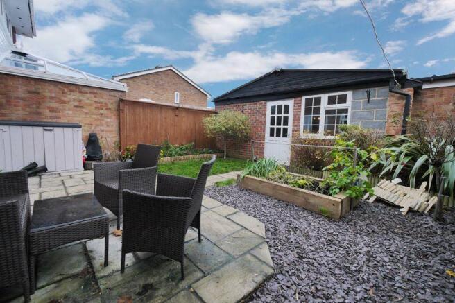 REAR GARDEN &a...