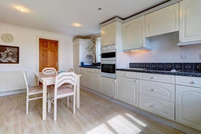 Kitchen:Breakfast Room