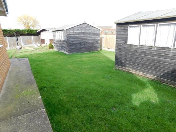 REAR GARDEN 1