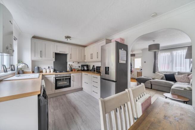 1404969-16-697771ce8d916