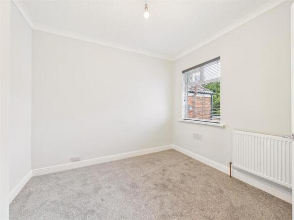 2 bed Terraced for sale Image 10