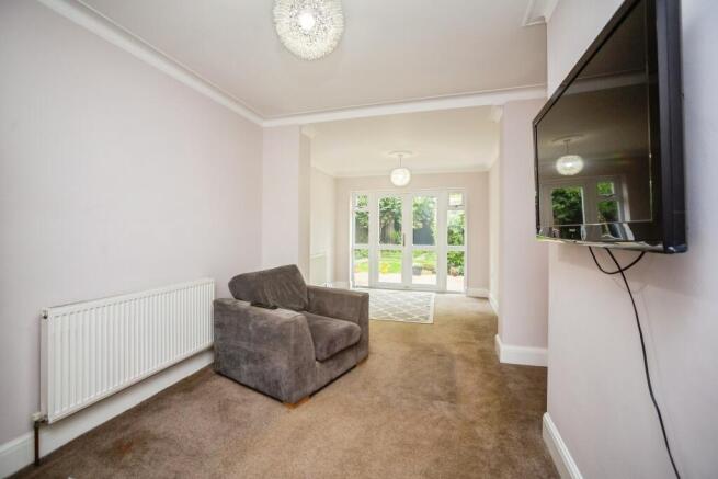 Lounge/Dining Room