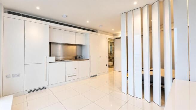 Pen Peninsula for sale by Barrain London Estate Ag