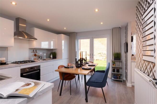 3 bed Semi-Detached for sale Image 6