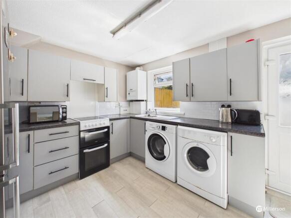 KITCHEN / BREAKFAST ROOM