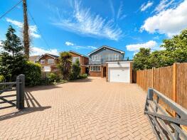 17, Steeple Road, Chelmsford CM3 6BE