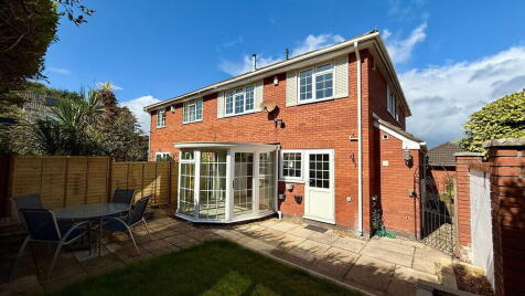 Parker Close, Plympton, Plymouth