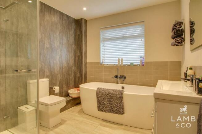 BATHROOM: