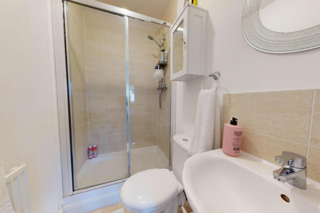 EN SUITE