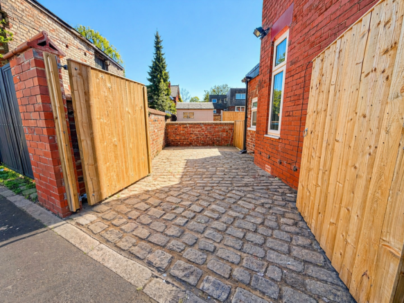 Driveway 2.png