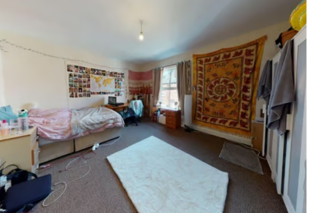 6 bed Terraced to rent Image 8