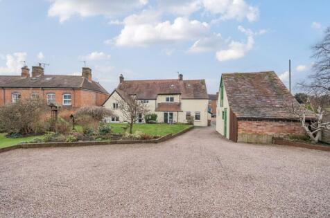 High Street, Pershore, WR10
