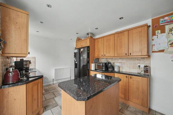 3 bed Terraced for sale Image 5