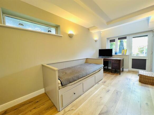 Study Bedroom 5