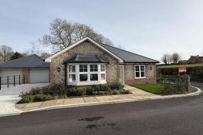 7, Frogmore Meadows, Sixpenny Handley SP5 5DG